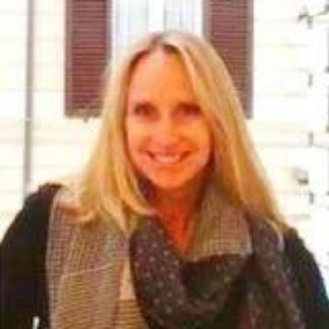 Headshot of Alison Wallace