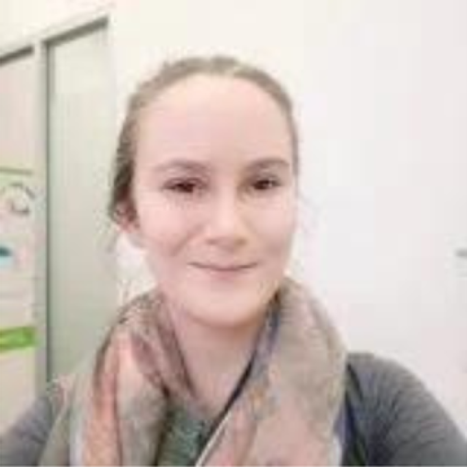 Headshot of Amy Dyson